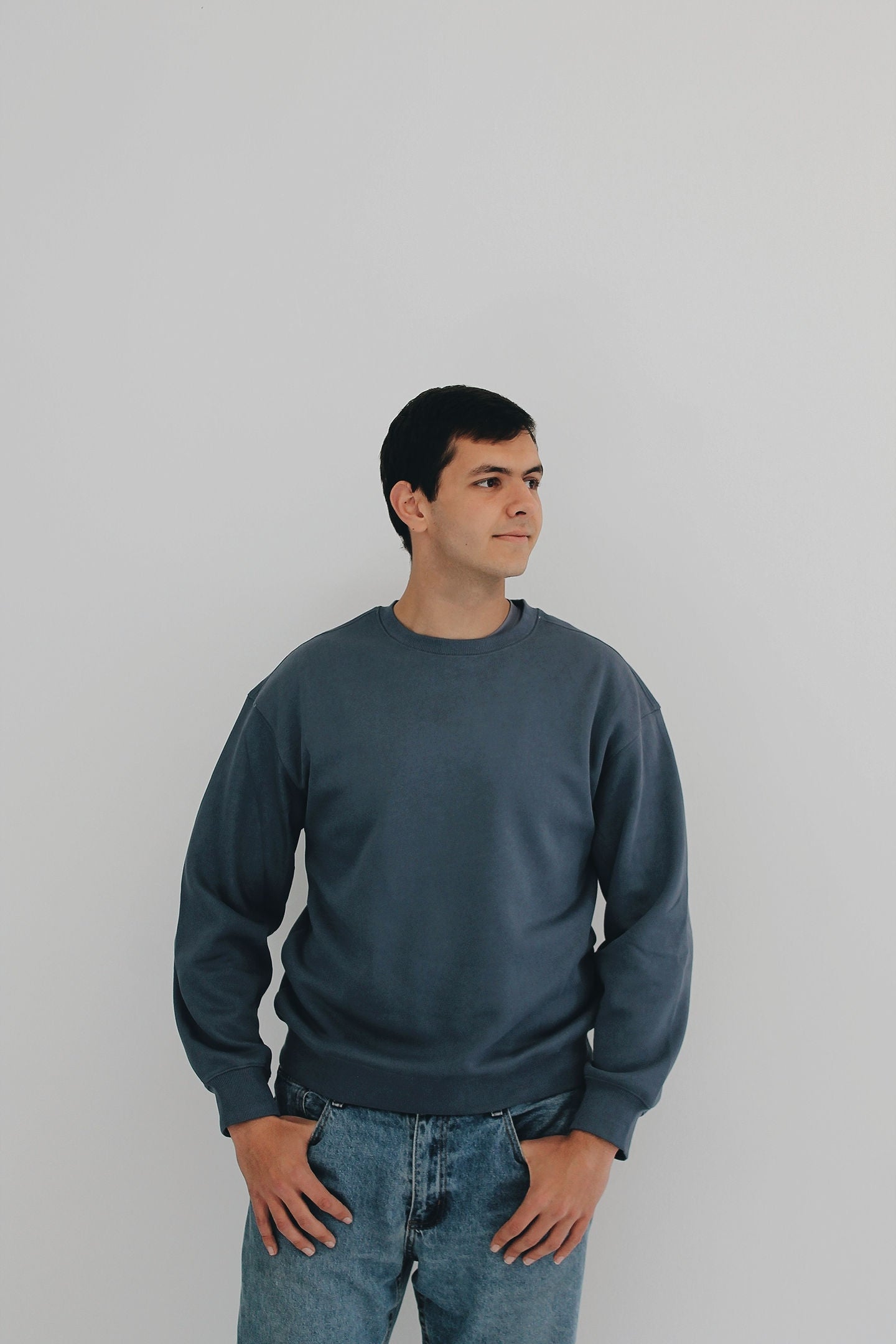 Model is wearing an 2XL dark grey sweater